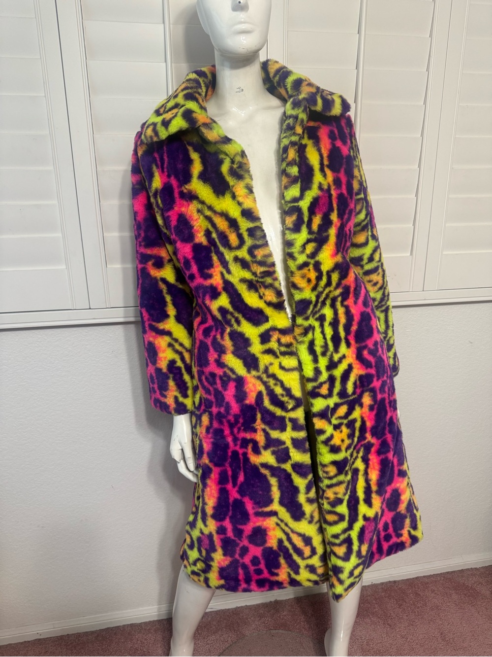 New S neon leopard animal print
Fur long coat jacket rave festival Lisa frank